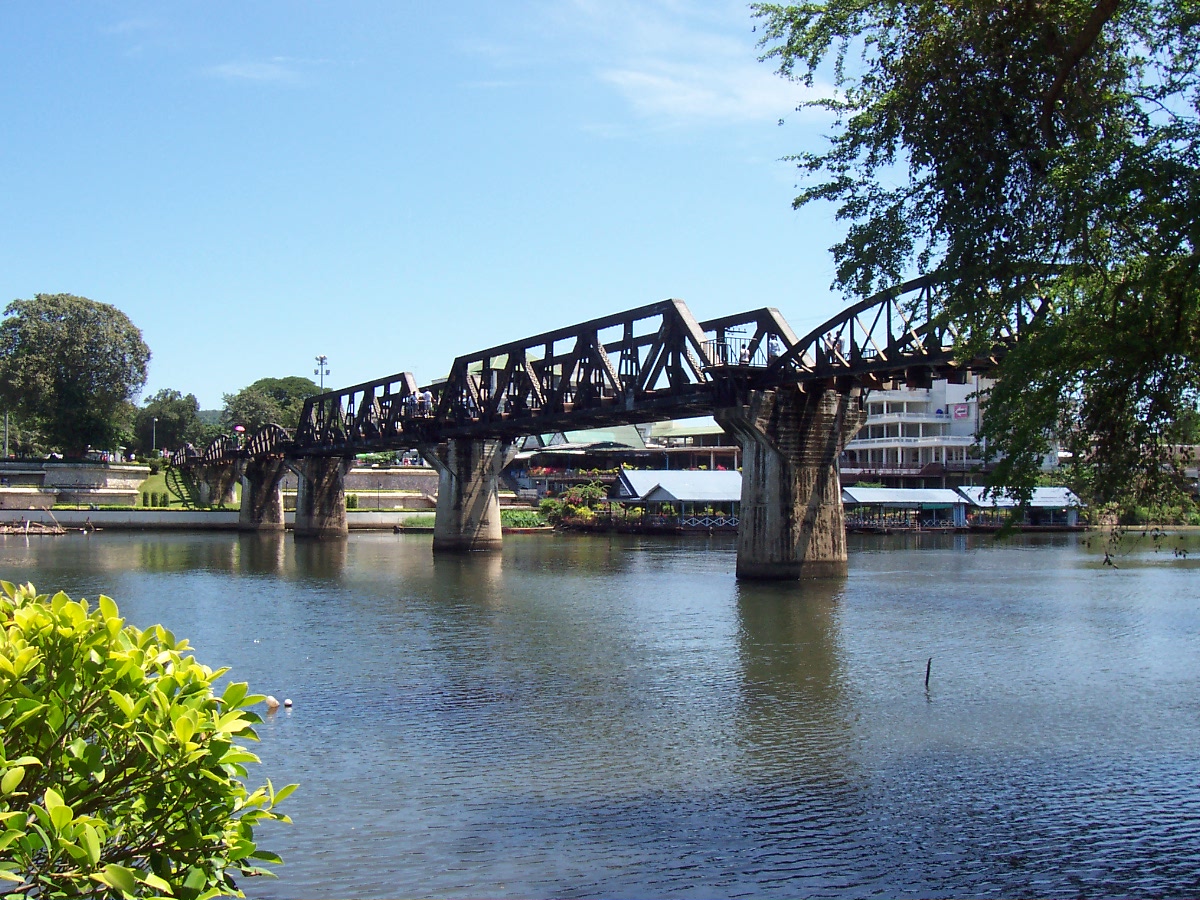 Bridge over the river Kwai Sept 2009 - thailande-fr